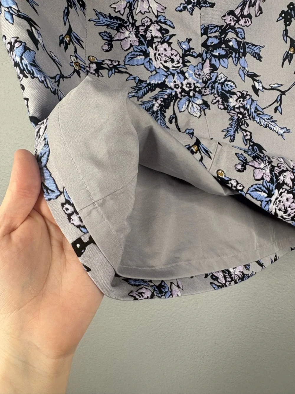 LOFT Grey Pastel Floral Brocade Tapestry Print Mini Skirt - Picture 6 of 6